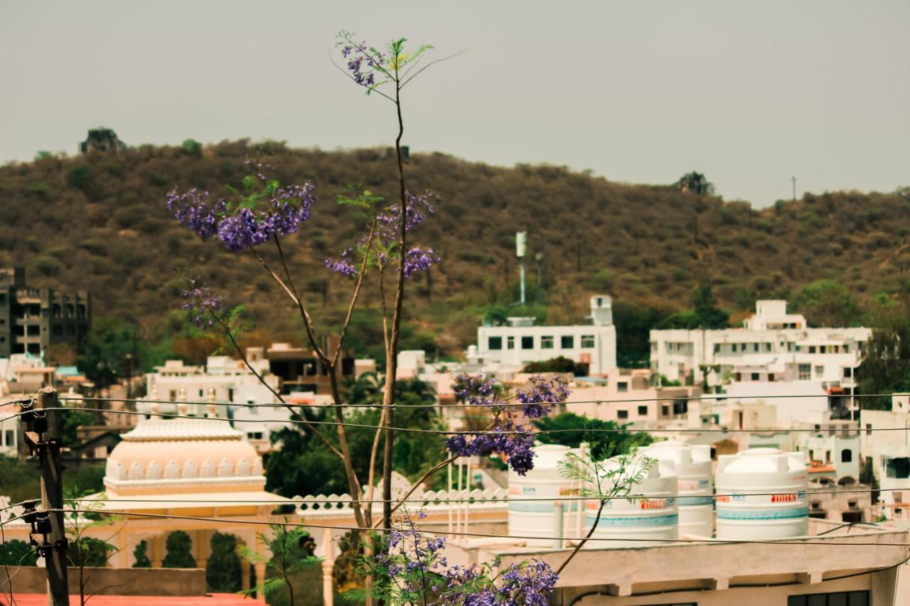 Tripli Udaipur Ξενοδοχείο Εξωτερικό φωτογραφία