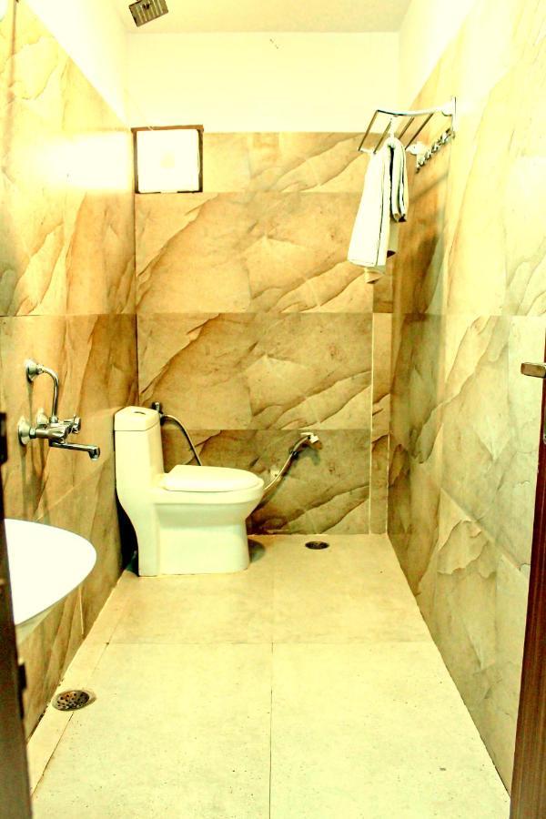 Tripli Udaipur Ξενοδοχείο Εξωτερικό φωτογραφία