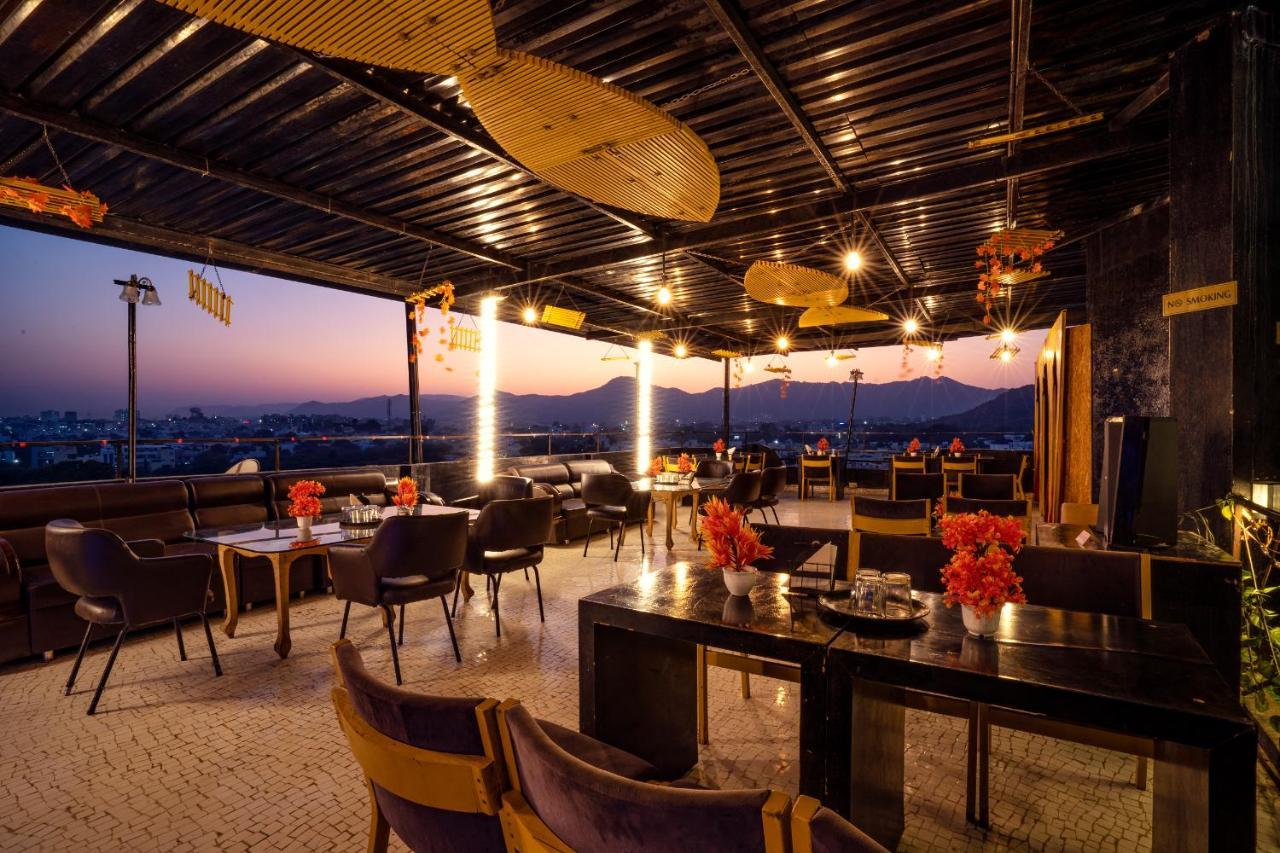Tripli Udaipur Ξενοδοχείο Εξωτερικό φωτογραφία