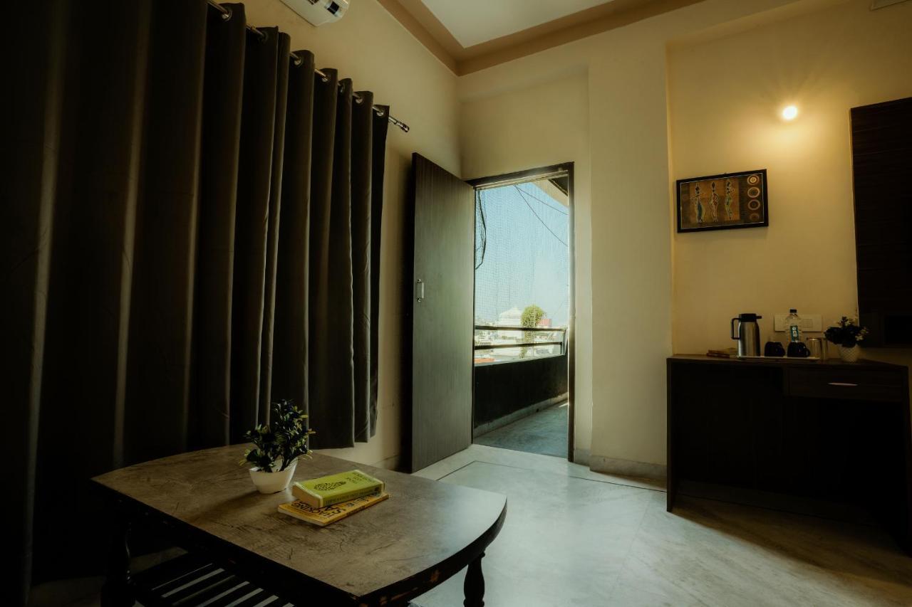 Tripli Udaipur Ξενοδοχείο Εξωτερικό φωτογραφία