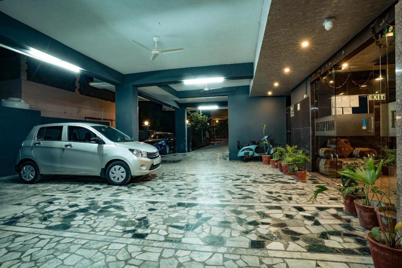 Tripli Udaipur Ξενοδοχείο Εξωτερικό φωτογραφία