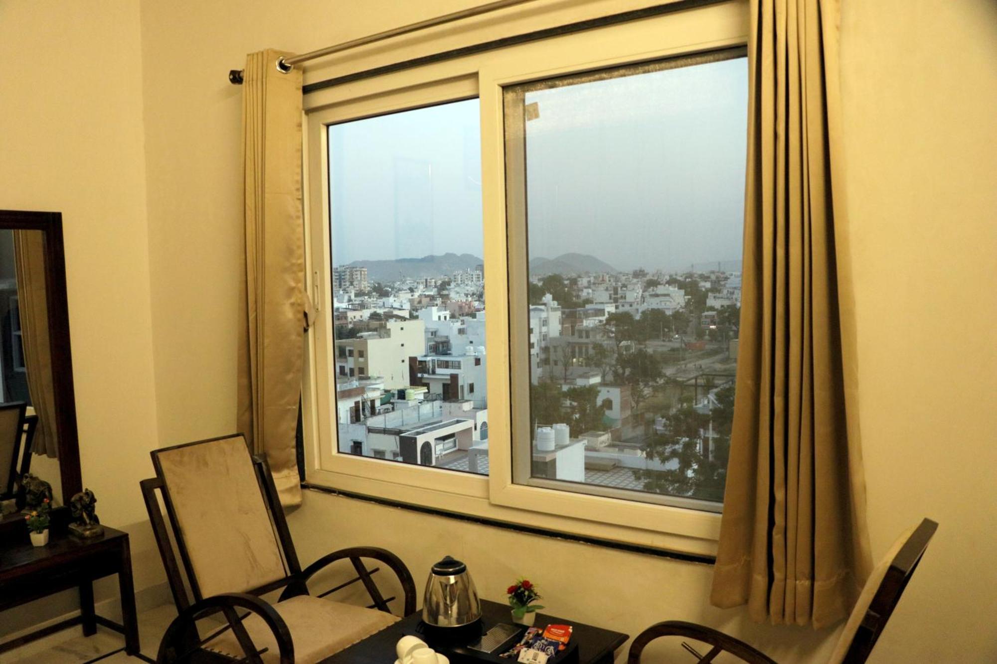 Tripli Udaipur Ξενοδοχείο Εξωτερικό φωτογραφία